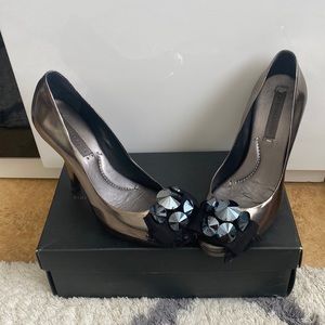 Woman Mirror Metallic BCBG Maxazria shoe